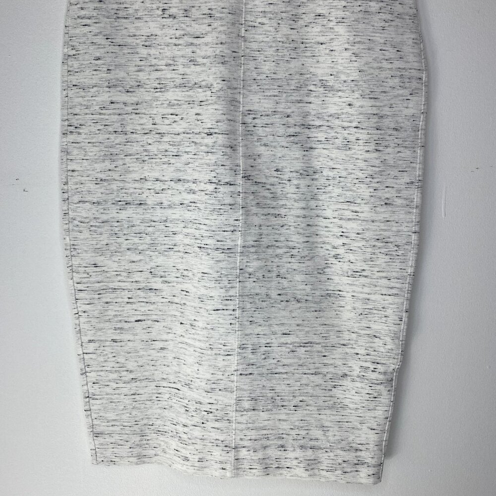 Aritzia Wilfred Pencil Stretch Skirt Fabric Made in Italy Heather Size M - Picture 4 of 6